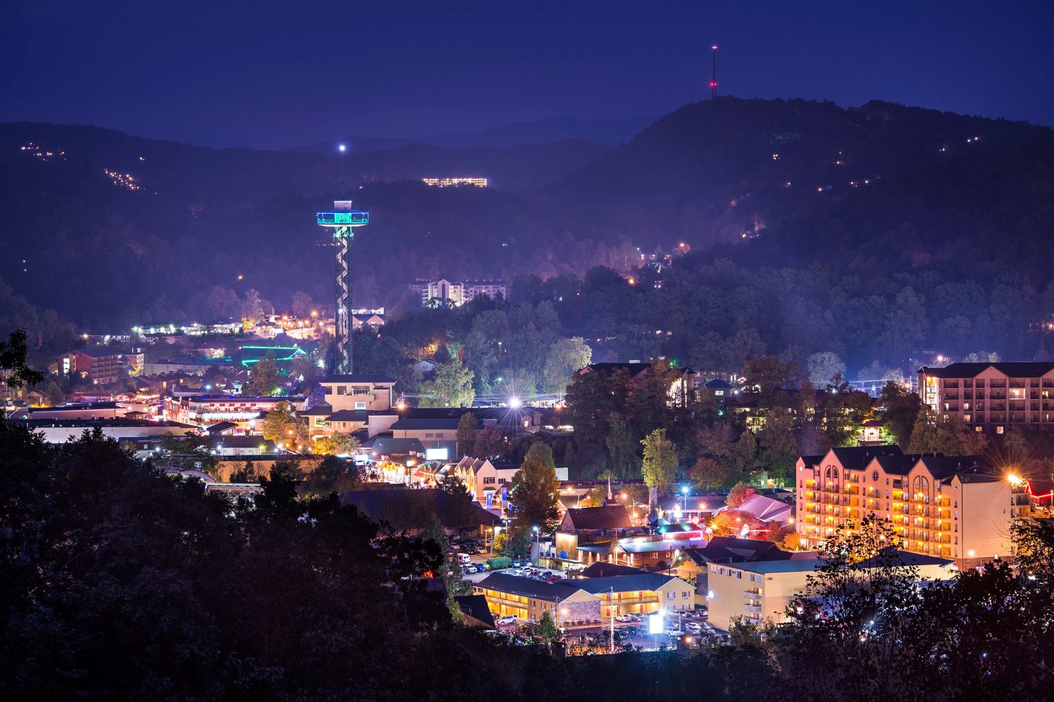 Gatlinburg Tennessee Travel Guide Great Smoky Mountains Find Rentals
